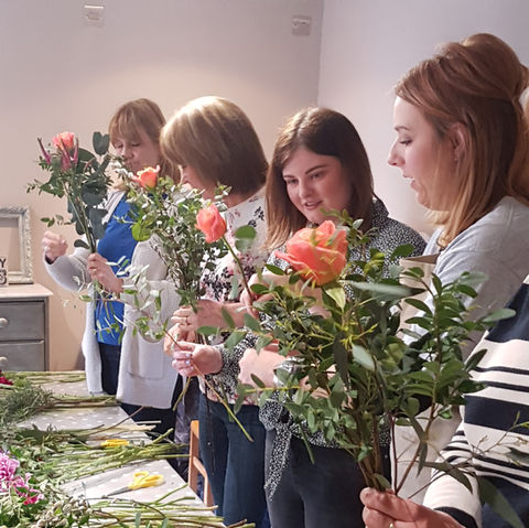 Hand tied bouquet workshop