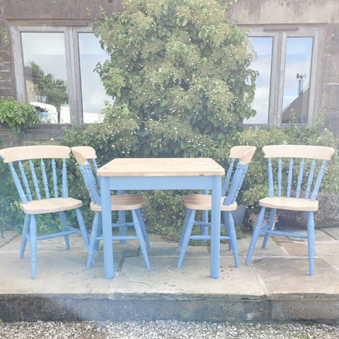 Furniture painting commission
Dining table and chairs painted with Frenchic Ol Blue Eyes