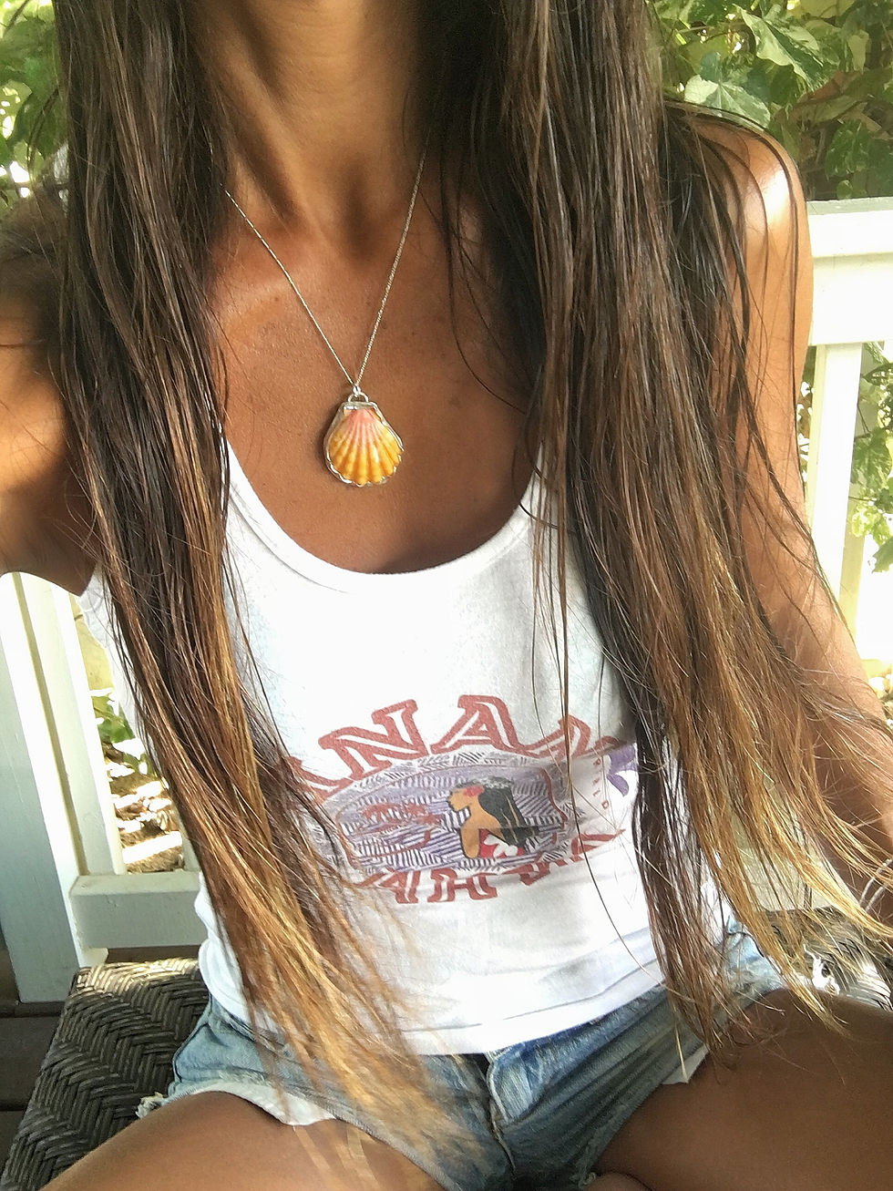 Thumbnail: Hawaiian Sunrise Shell Necklace
