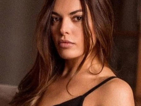 ANGELA RITORNA? CLAUDIA RUFFO DI NUOVO SUL SET DI “UN POSTO AL SOLE”: NAPOLI LA RIABBRACCIA!