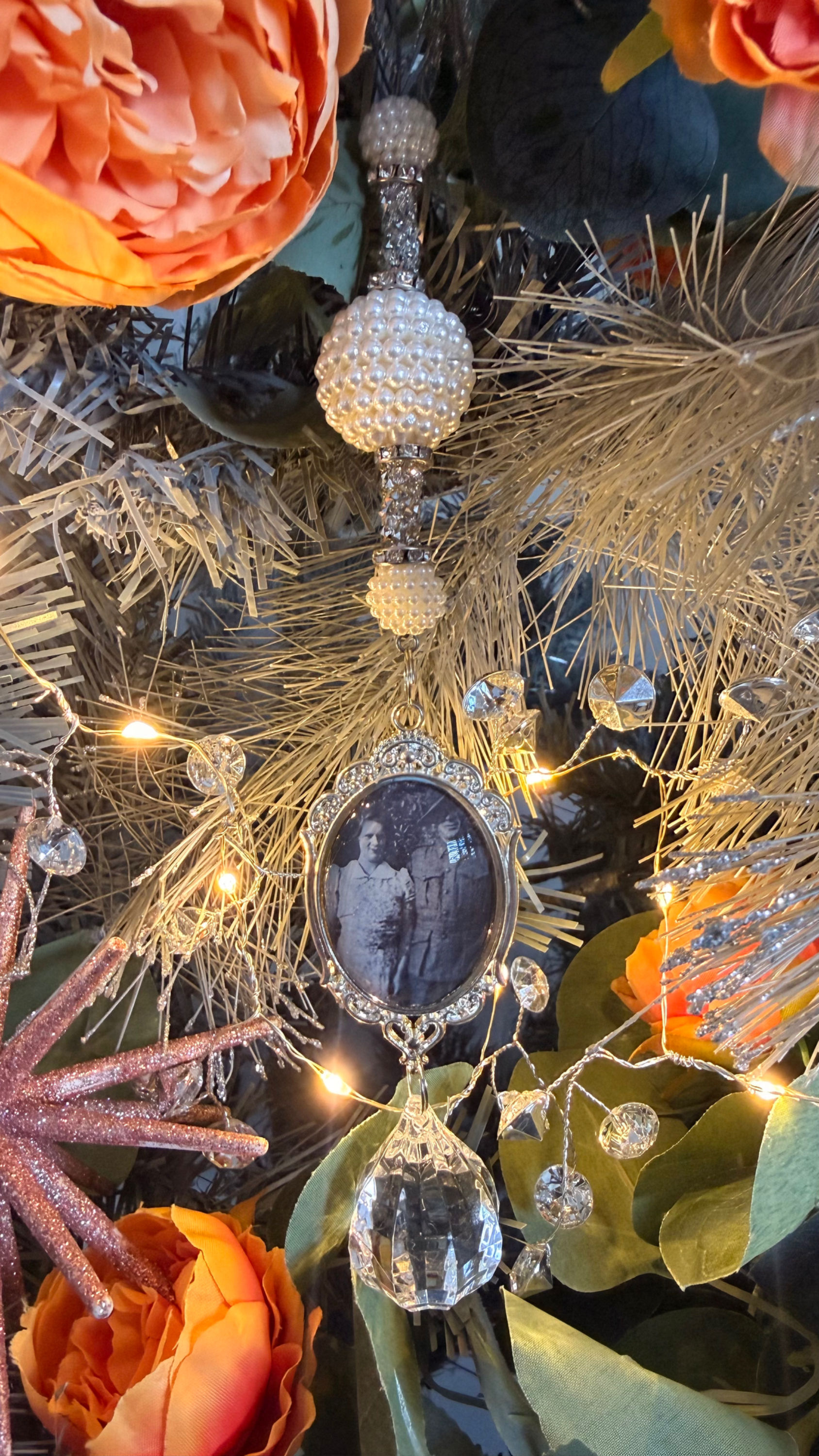 Christmas Pendant - Silver Snow