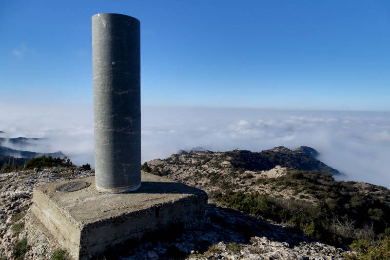 Ascensió al cim de la Cogula des de la Foia