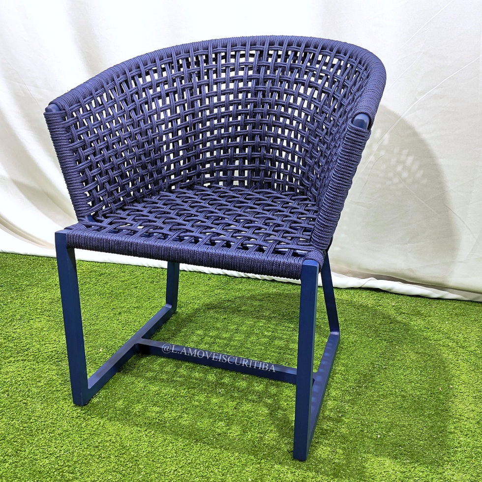 Mesa e cadeira em alumínio e corda náutica com tampo em alumínio ou madeira nobre para varanda, sacada, ou área externa
móveis para área externa