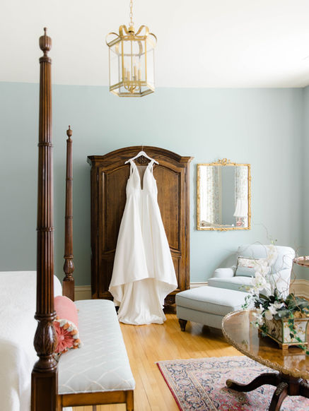 Bridal suite at Mustard Seed Hill historic wedding venue