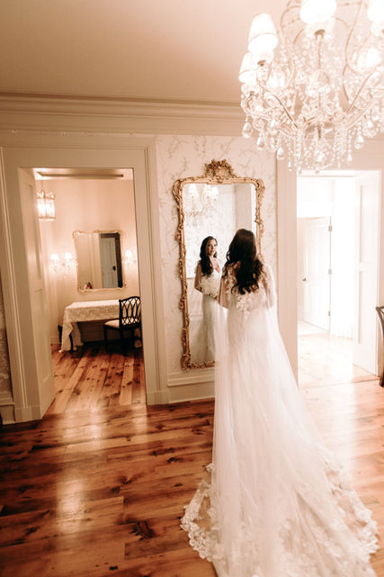 Bride at Mustard Seed Hill historic wedding venue, Kentucky