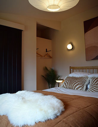 bed 2.jpg