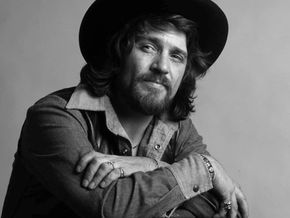 Undiscovered: 5 Waylon Jennings Songs We Know You'll Love