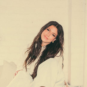 Songs I Grew Up On with Robyn Ottolini
