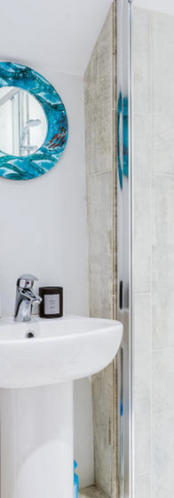 Fishermans Rest Port Isaac family bathroom