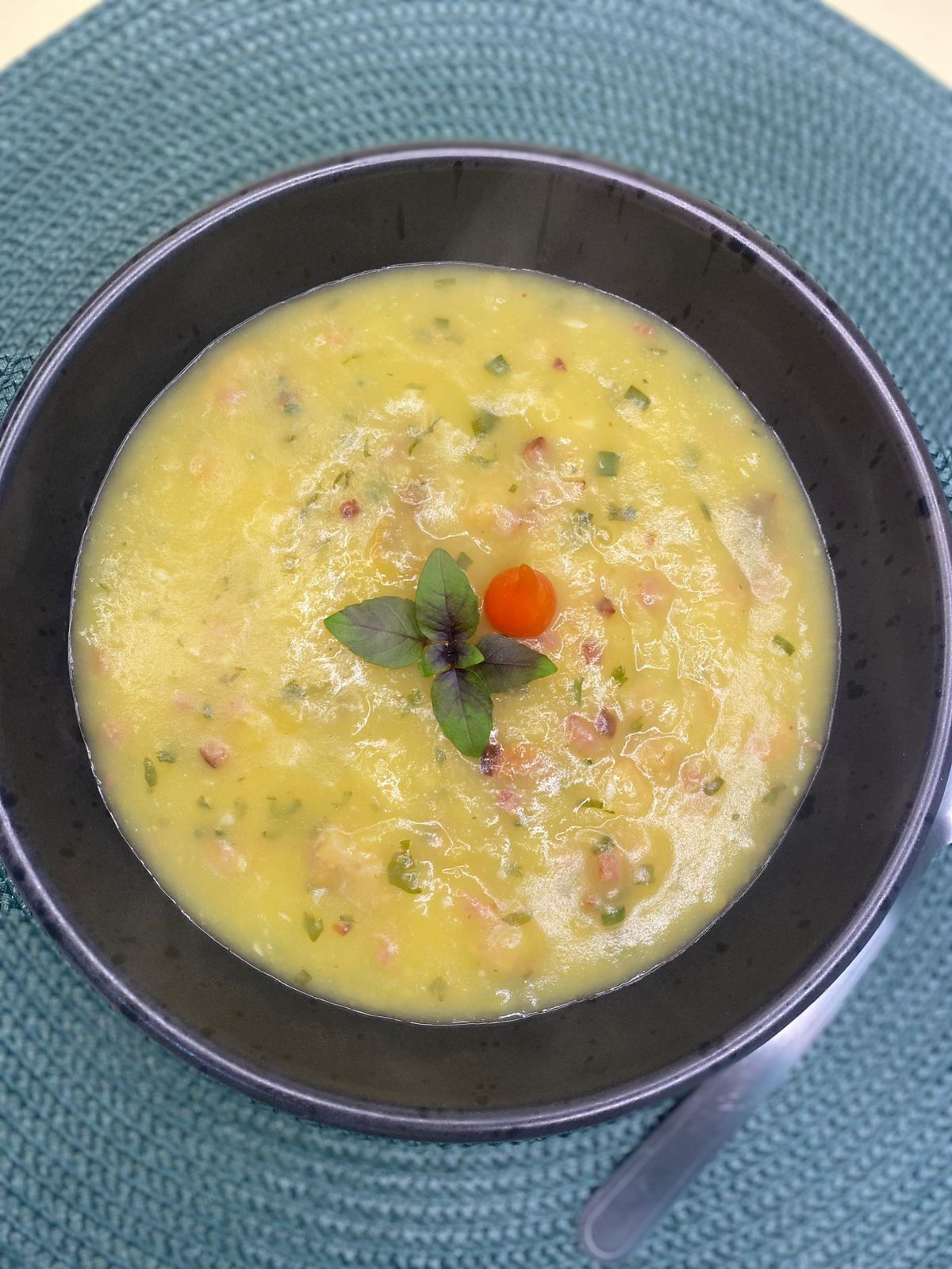 Caldo de batata salsa (batata baroa)