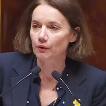 Suppression du vote par assis et levé à l'Assemblée nationale : un pas vers une démocratie plus inclusive