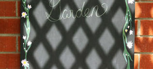 OUTDOOR SUSPENDED CHALKBOARD