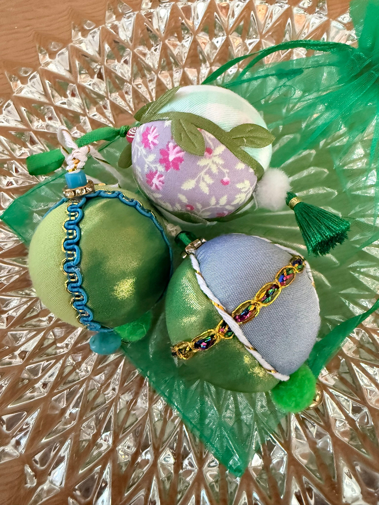 Bag of Mini Baubles - Green