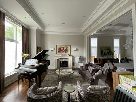 Repaint of a home in the Lawrence Park neighbourhood. We painted the walls, trim, doors, frames and crown. The trim were repaired and sprayed.