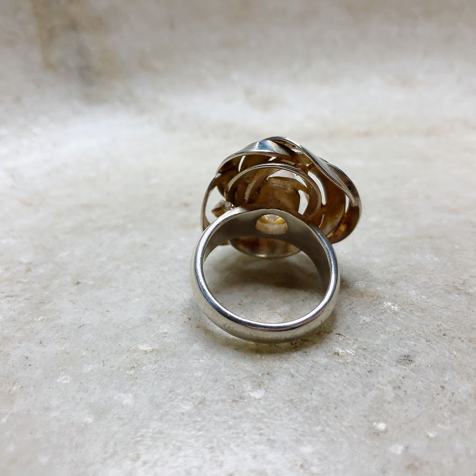 Thumbnail: Rose quartz flower bud silver ring