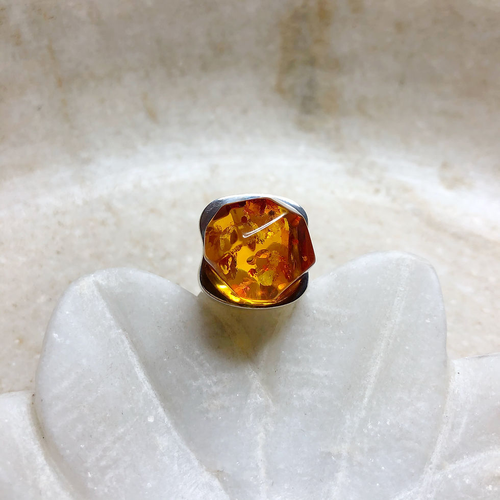Thumbnail: Amber box silver ring