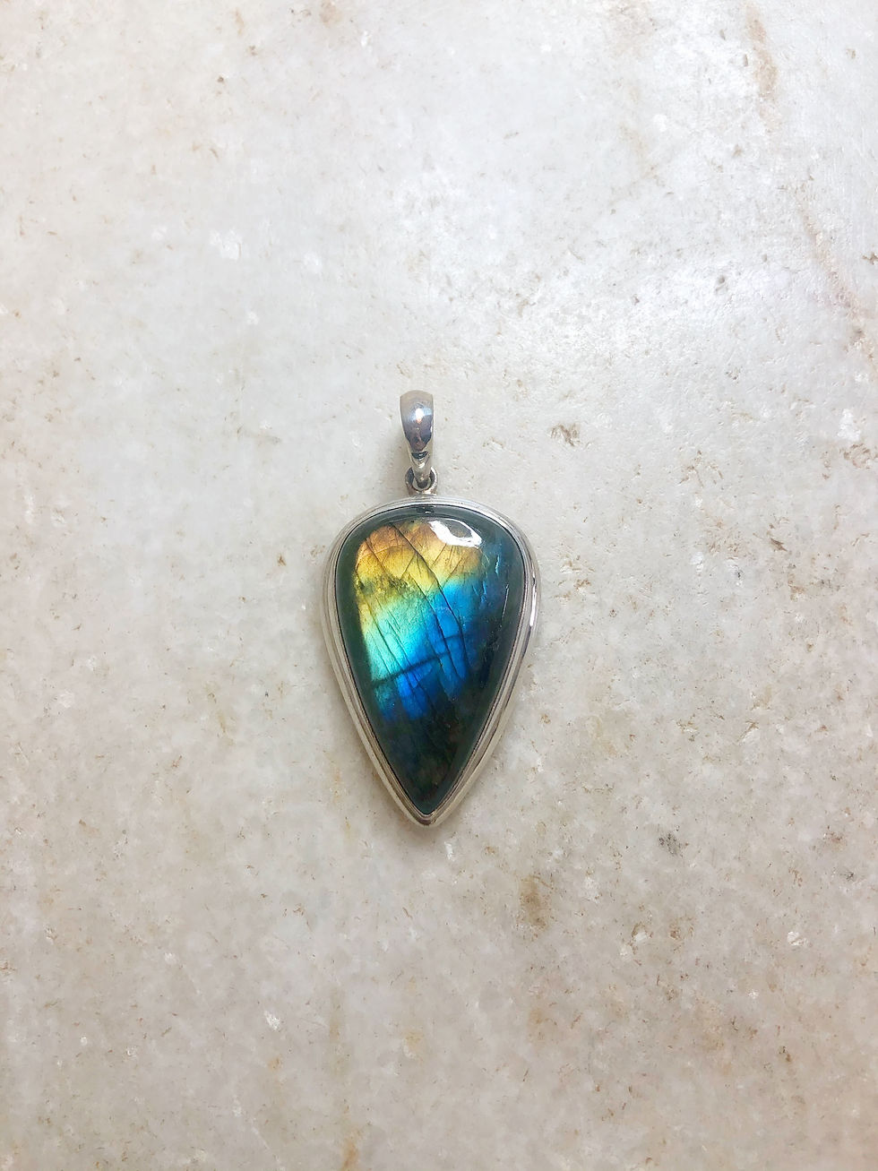 Labradorite silver pendant