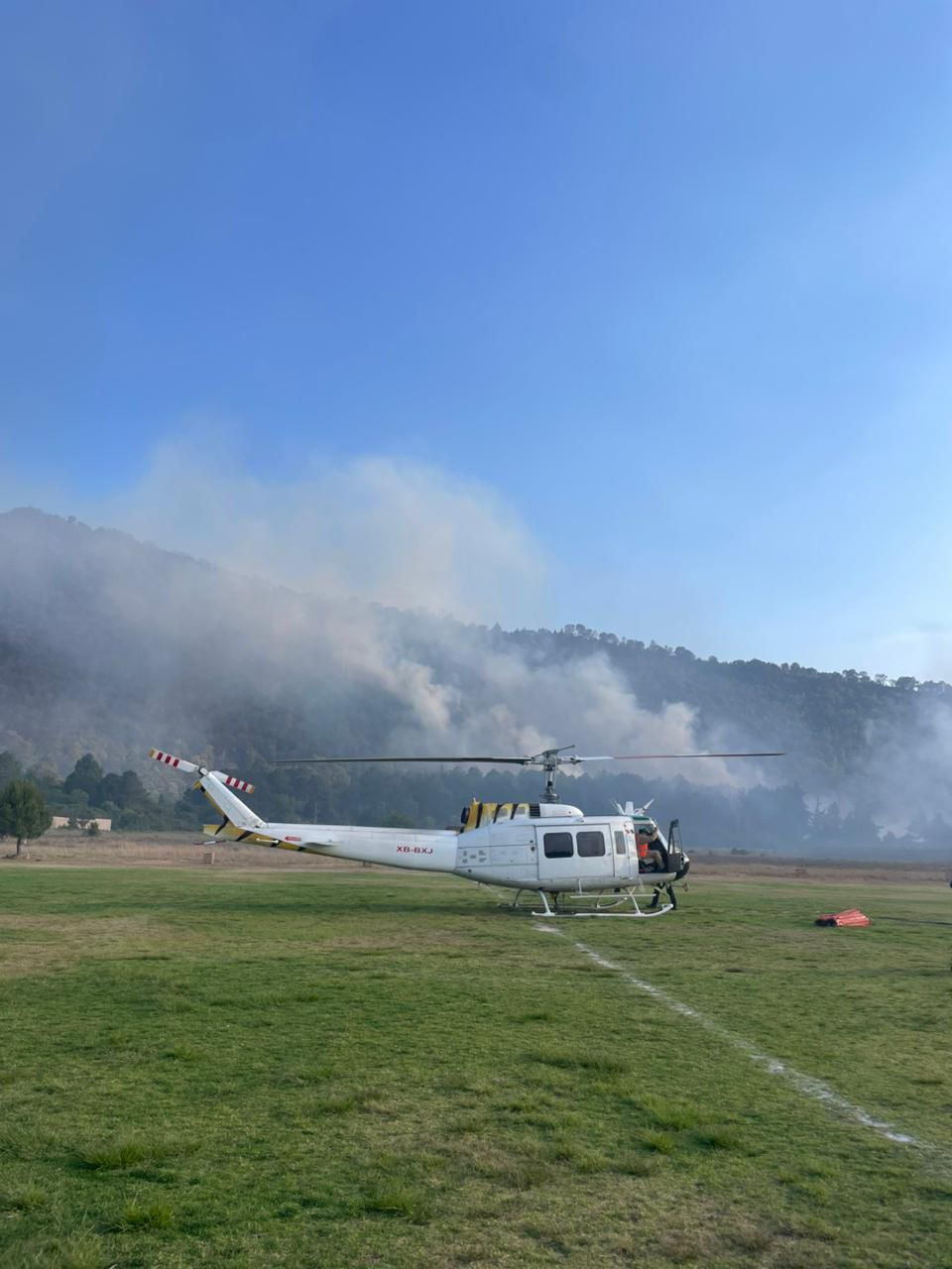 Agua e infantería forestal: La logística detrás del combate al fuego en Pátzcuaro