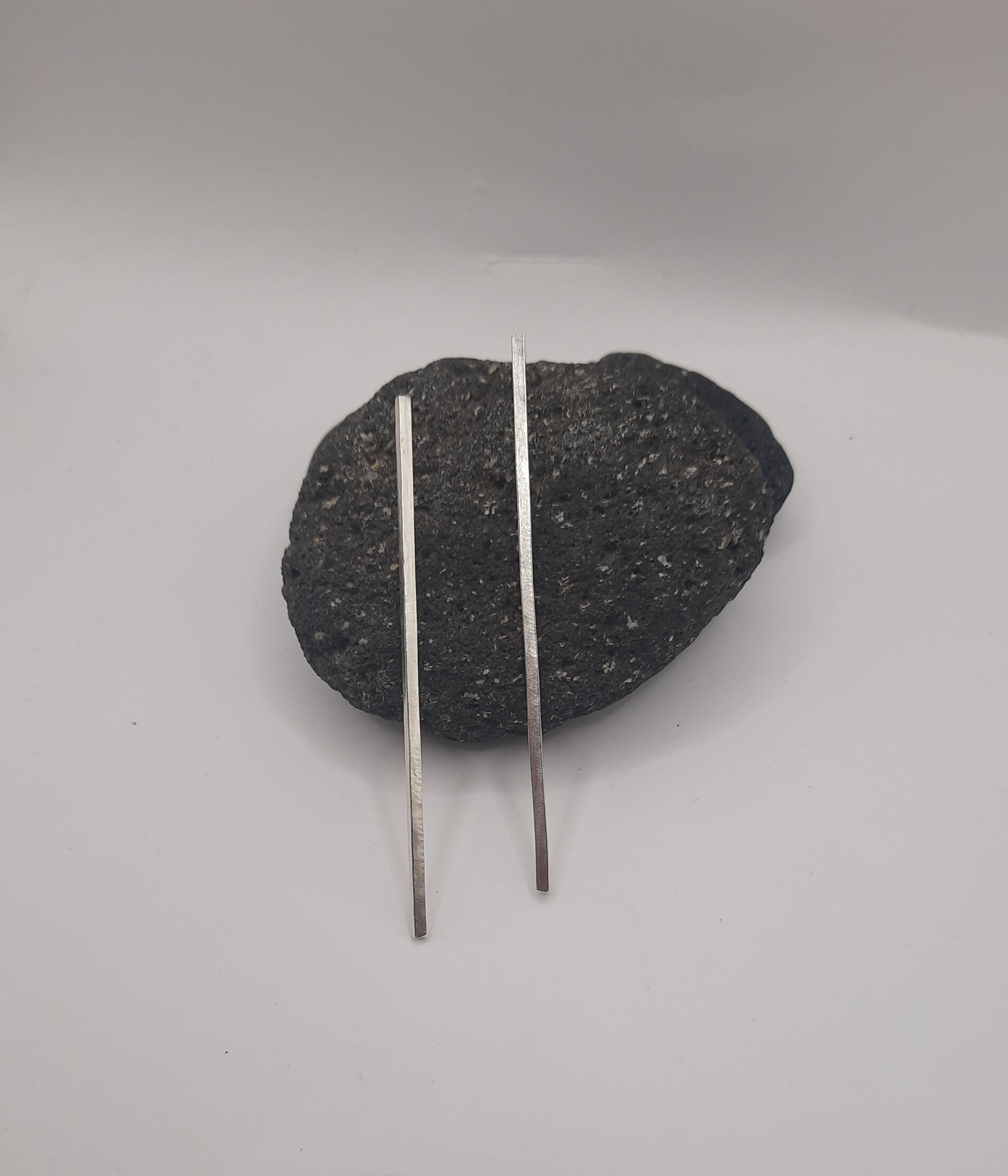 Square line earrings
