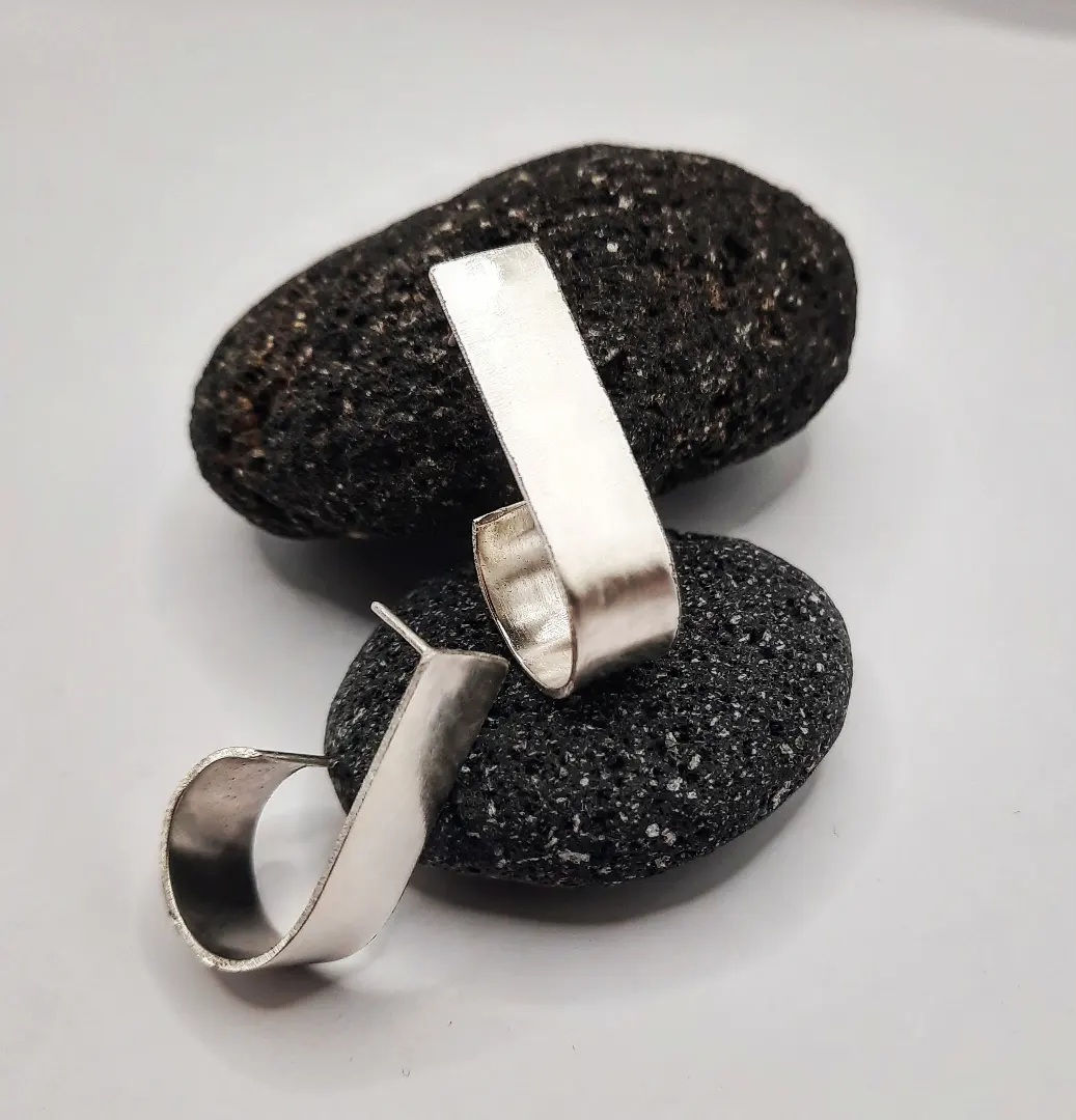 Loop earrings