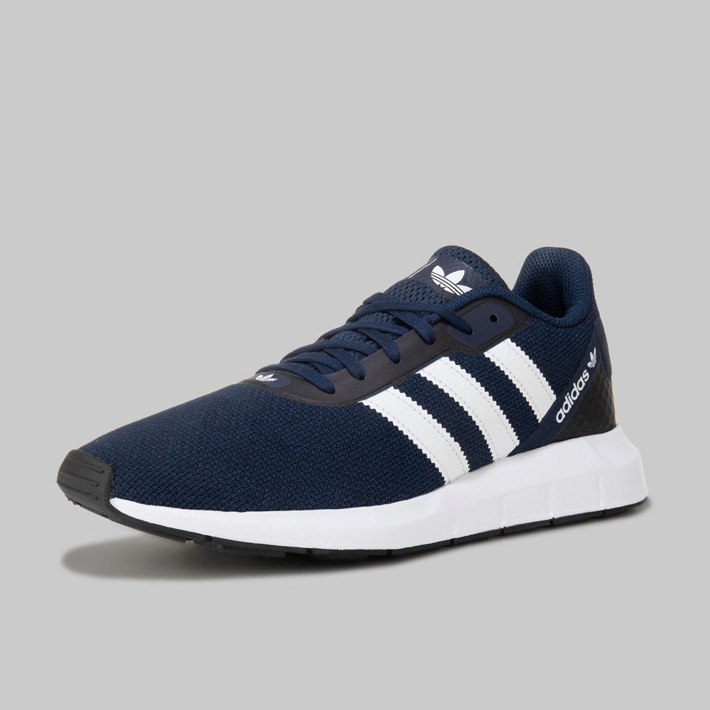 Tenis Adidas
