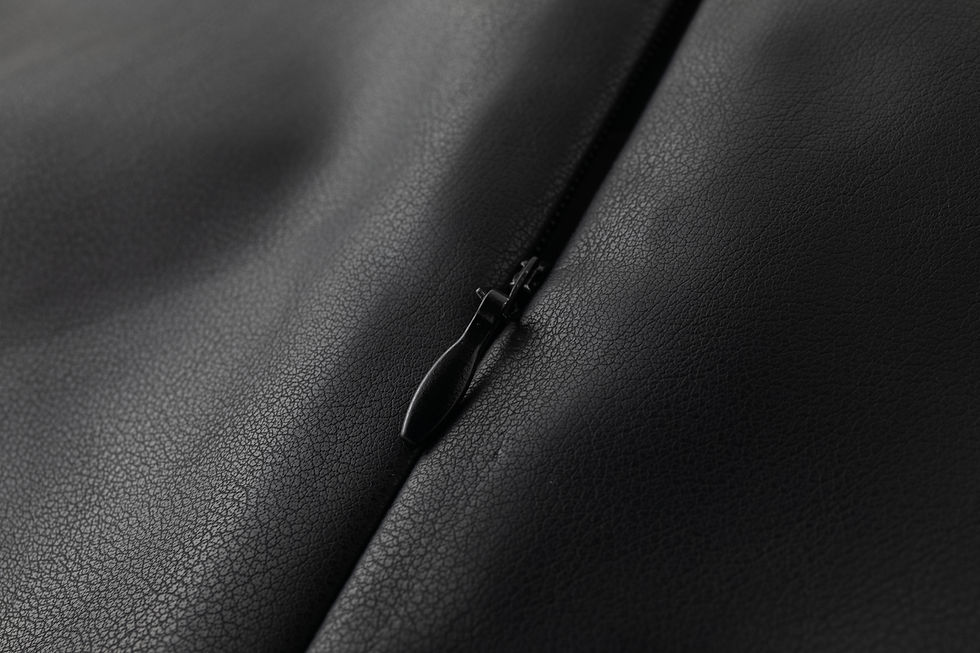 섬네일: Asymmetrical Faux Leather Skirt