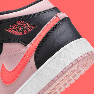 air-jordan-1-mid-gs-black-pink-crimson-554725-604-7.jpeg