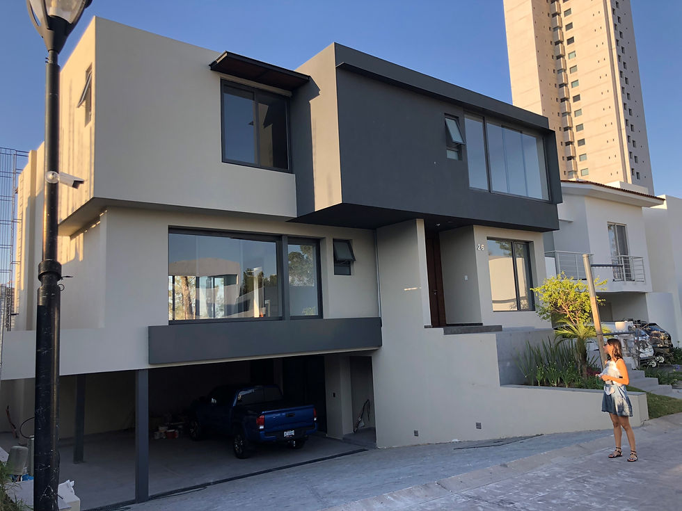 FACHADA 1