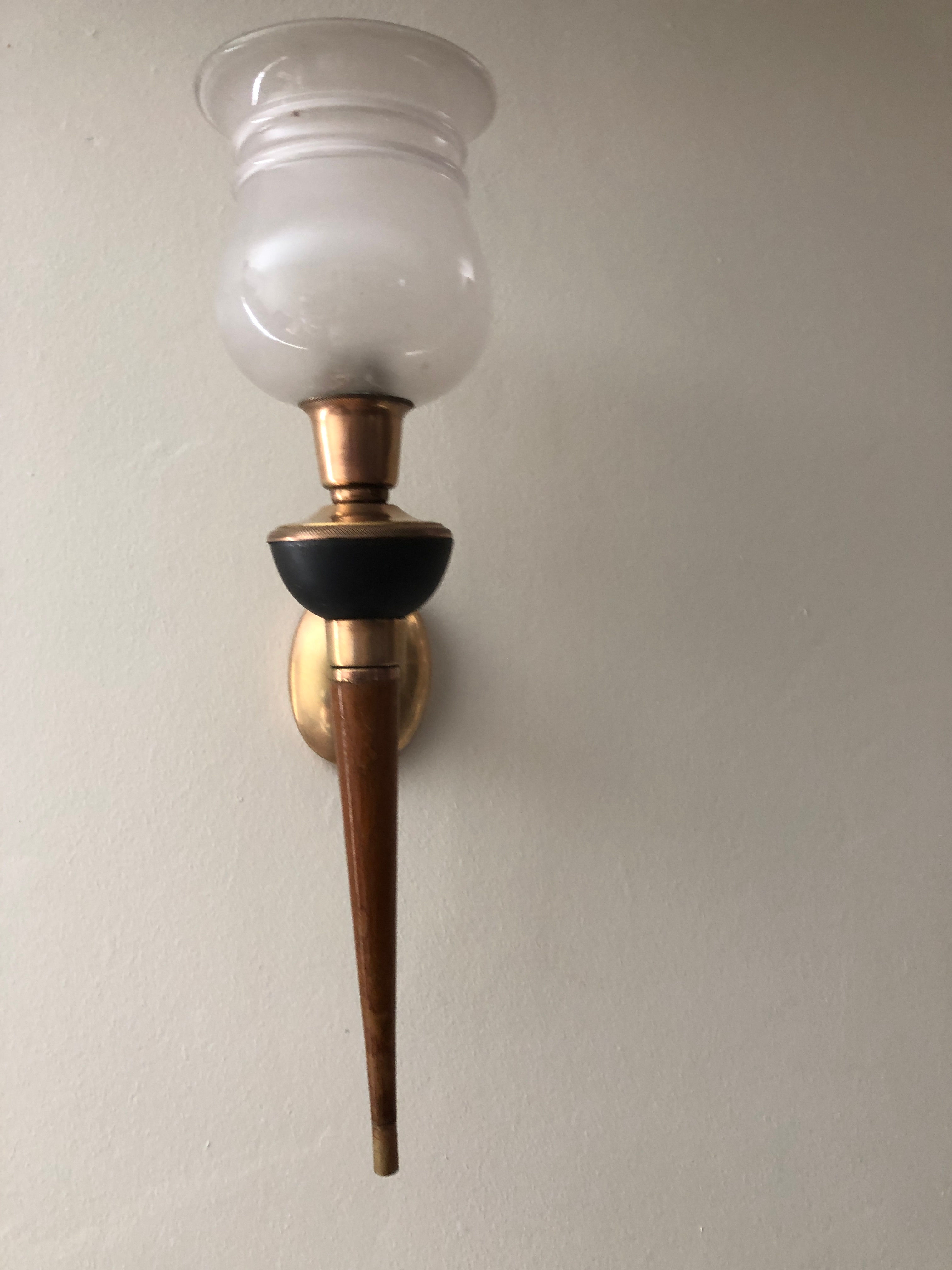 Wall lamps