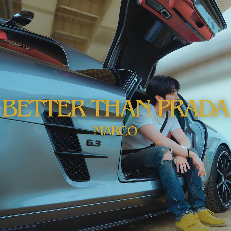 그린유니버스뮤직_영문 로고_세로_화이트ver.png