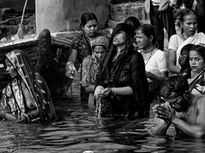 Bathing in the Ganges (Ganga Snan)


Significance: Taking a holy dip in the Ganges is a fundamental act of devotion for Hindus. It's believed to cleanse one of sins and lead to moksha (liberation from the cycle of rebirth).
Daily Practice: Throughout the day, especially in the early morning, devotees descend the ghats to bathe in the sacred waters, offering prayers and performing rituals.