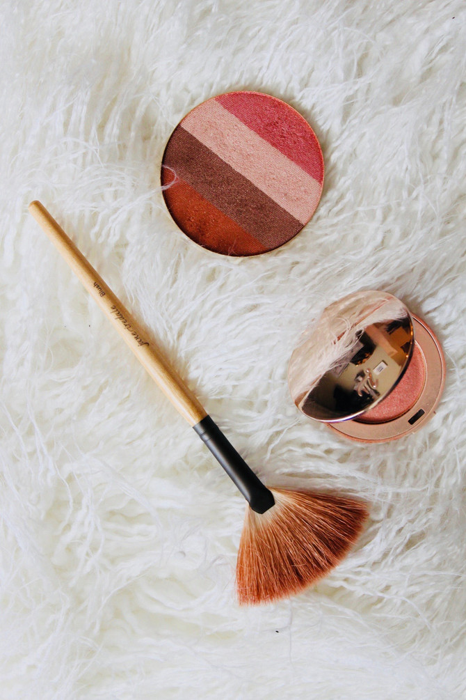 FAV - Every Day Beauty Products