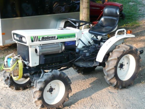 Bolens-Iseki-Diesel-Tractor-2.jpg