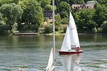 Voilier sur la seine à Triel sur seine