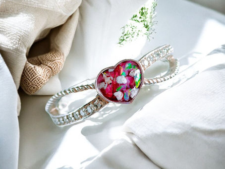 Keeping Memories Sparkly: Your Guide to Caring for Sterling Silver Memorial Jewellery