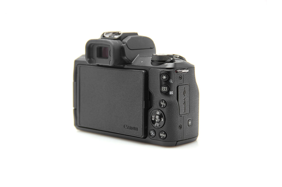 الصورة المصغرة: Used Canon M50 II Camera with Lens
