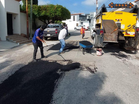 Restaura Municipio 270 m2 más de bacheo en la ciudad.