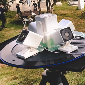 學生自製組合五個流星觀察拍攝機。