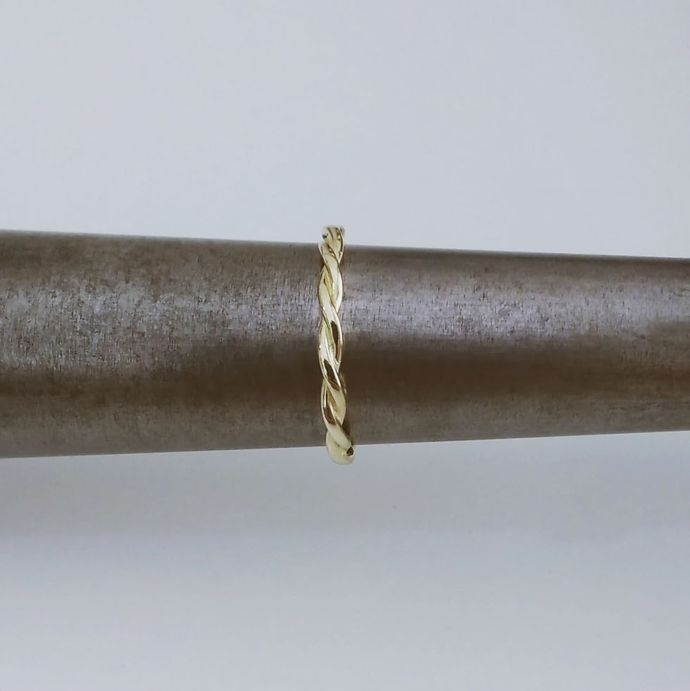 Twistet Thin Rope Ring