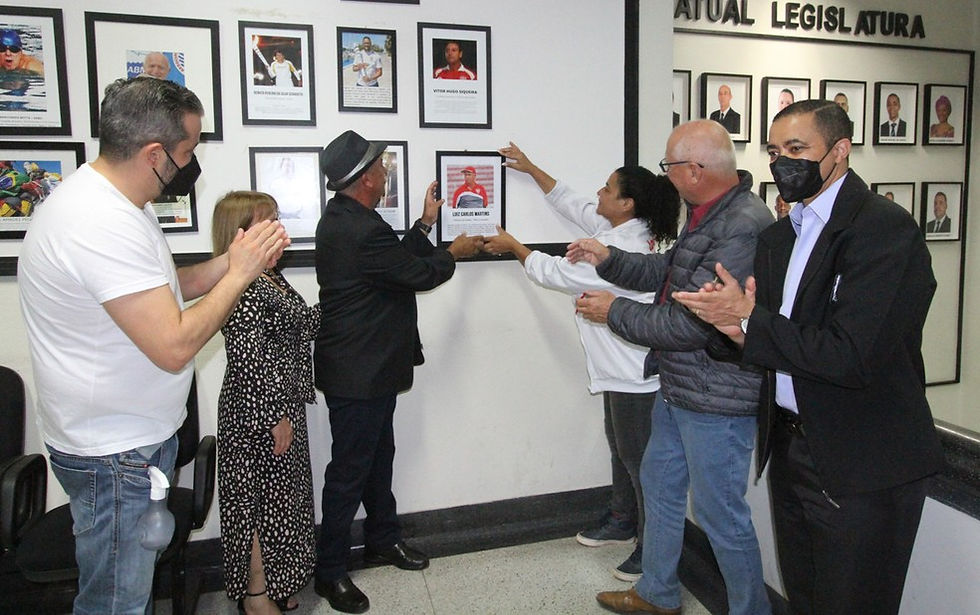Treinador foi homenageado na Câmara Municipal de Bauru, em junho de 2022 — Foto: Pedro Romualdo / Câmara Municipal de Bauru, Divulgação