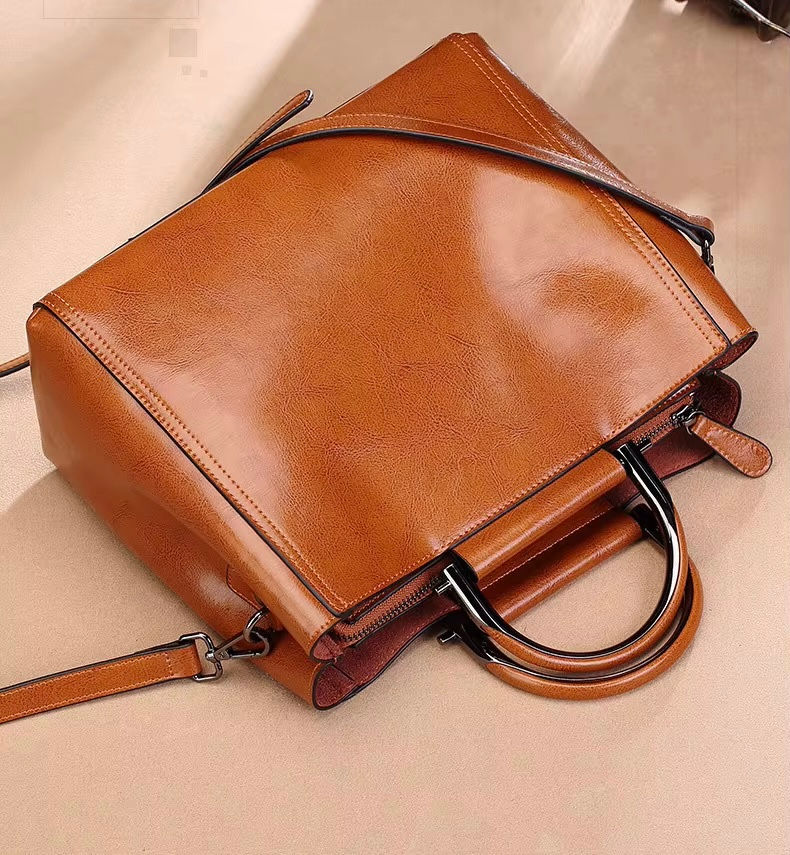 Thumbnail: The EFFICACE Bag