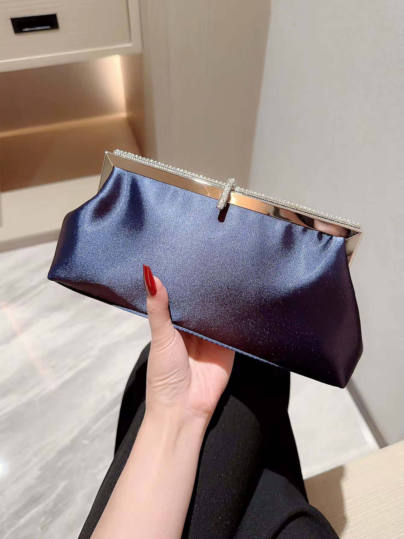 The Phileo Clutch