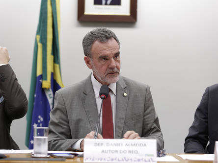 Comissão aprova adicional de insalubridade a trabalhador que apresentar laudo técnico