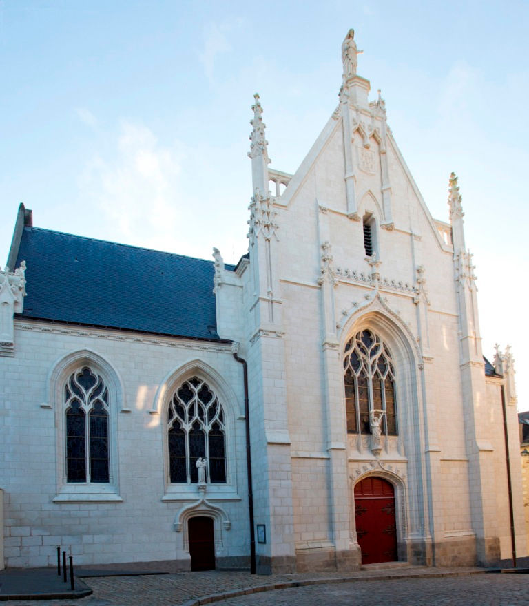 3. Lieux -chapelle-immaculee-facade2.jpg