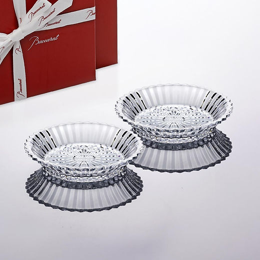 バカラへの名入れはBaccarat only shop アッシュ.ギフトハマ