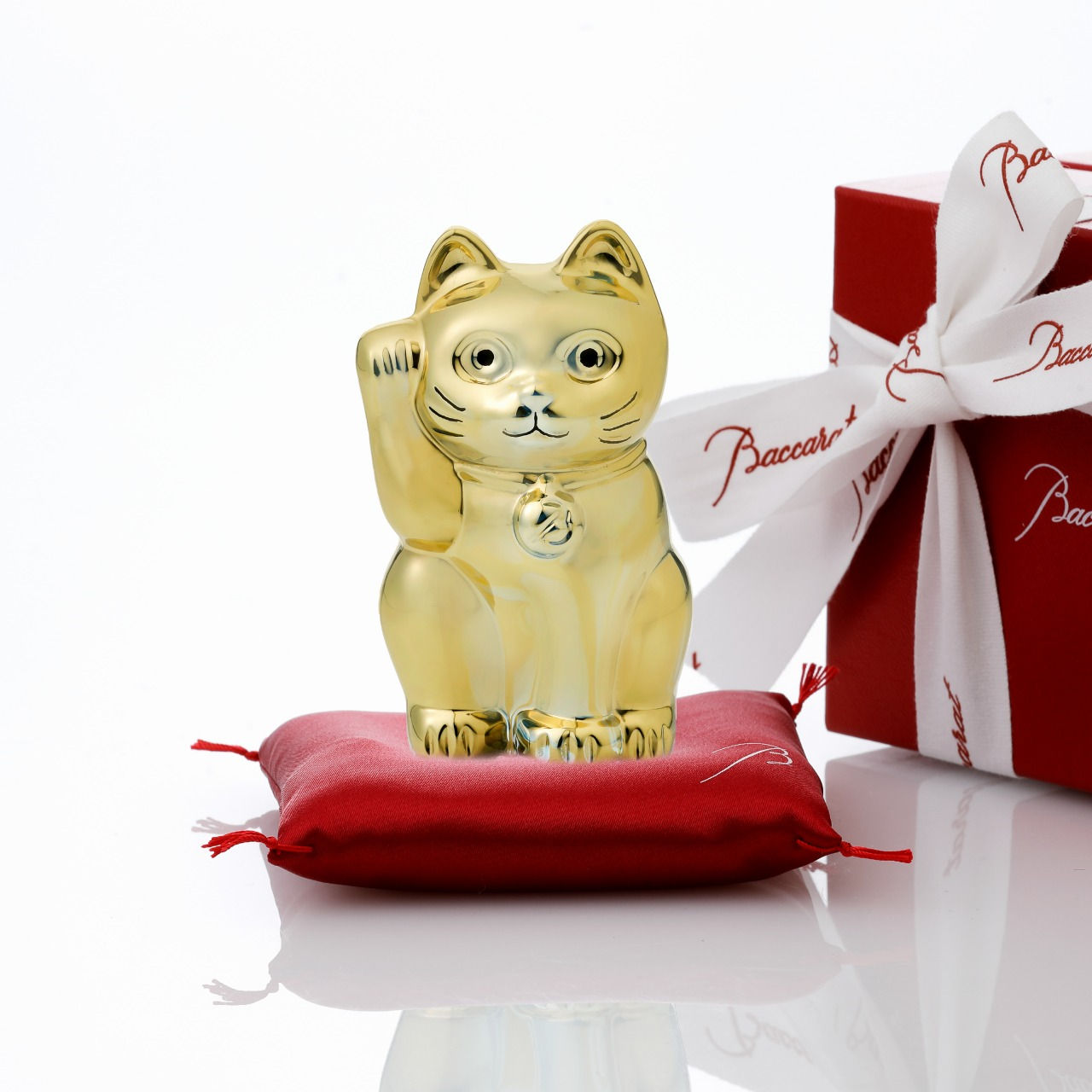 正規店入荷,名入れ代込,Baccarat,バカラ,まねき猫,ゴールド,10cm,名前,名入れ,彫刻,刻印,名入れギフト,プレゼント,座布団付き,記念日,記念品,お祝い,正規品,紙袋付,開店祝,高級,ブランド,名前,インテリア,オブジェ,法人記念品,