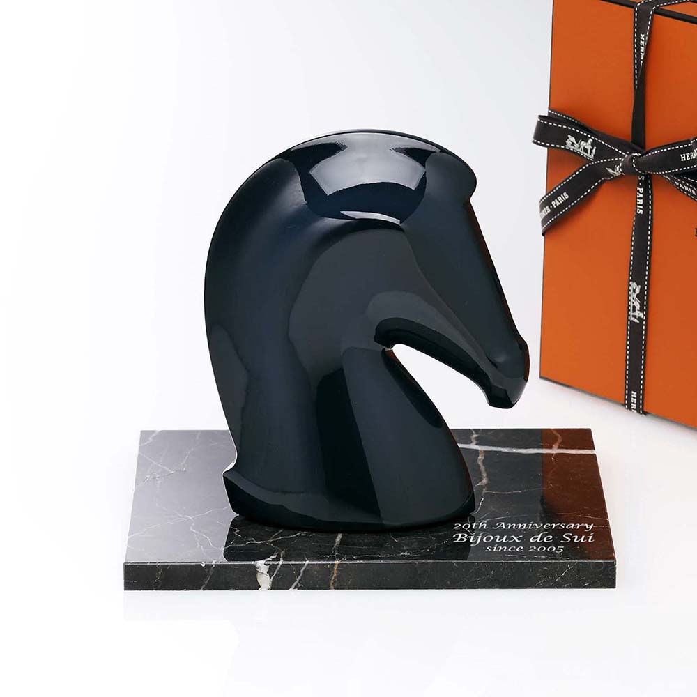 正規店入荷,名入れ代込,ロゴ対応,HERMES,エルメス,ぺーパーウェイト,サマルカンド,インディゴ,大理石,台座,Lサイズ,オリジナルセット,名入れ,ギフト,プレゼント,誕生日,記念日,還暦,受賞,お祝,刻印,記念品,ブランド,高級,開店祝,引越祝