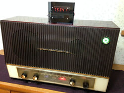 FREQUENCY COUNTER on OLD RADIO