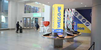 Parabit Welcome Center im Terminal B des Flughafens LGA