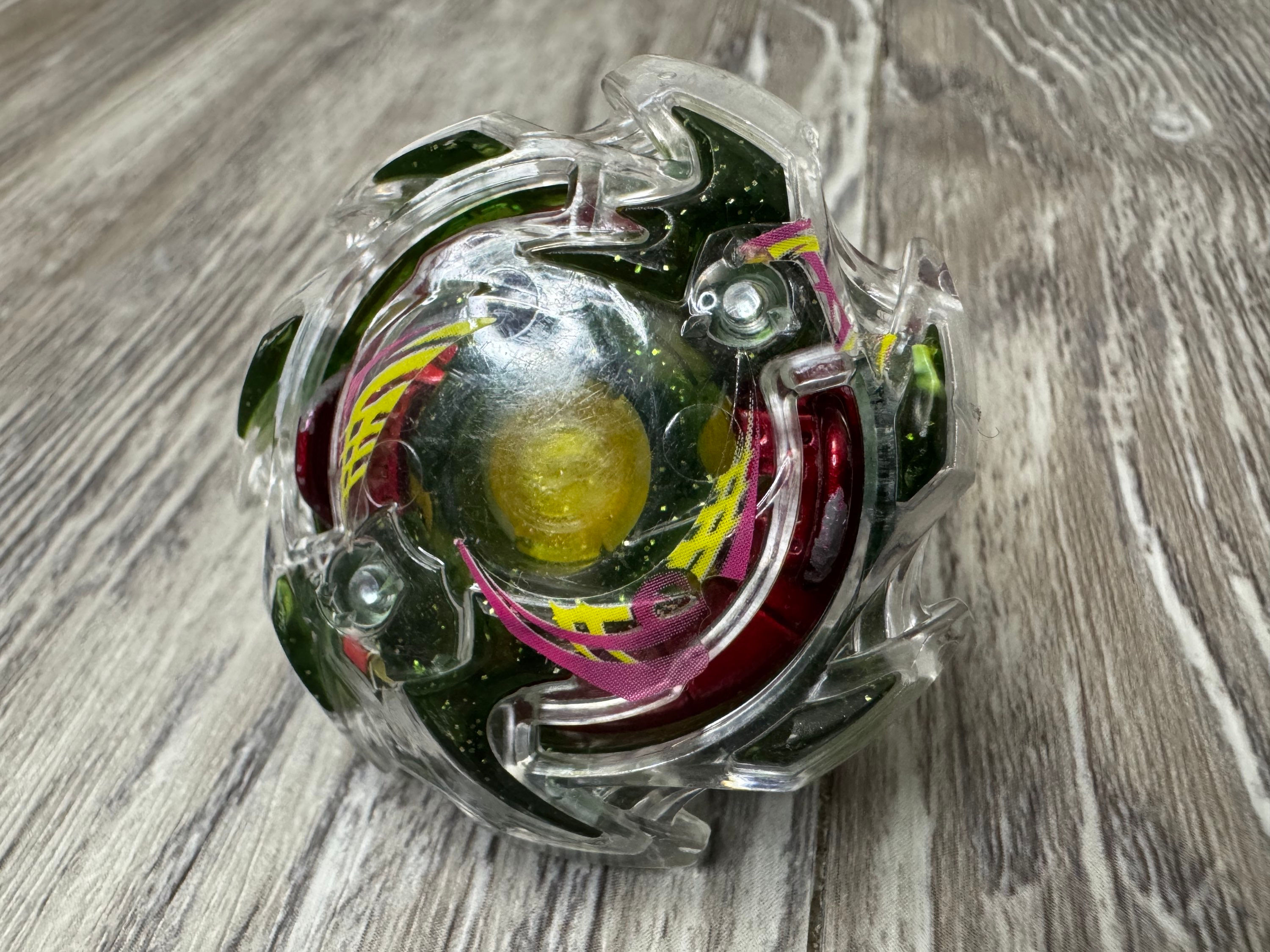 Beyblade Burst B-22 Wyvern Heavy Survive Takara Tomy Green